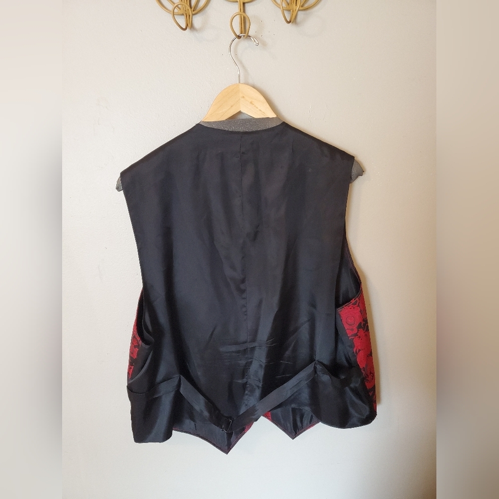 Wah Maker Frontier Vest- Red and Black Brocade Dragon Print - Picture 3 of 16